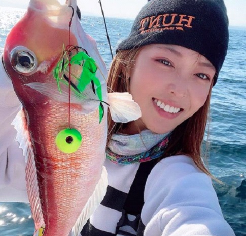吉野七宝実 しほみ 釣り好きで干物グラビアカレンダーが凄い アウトデラックス エンジェルニュース