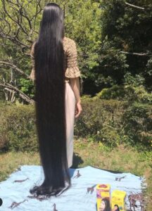 神戸リン髪長いダンサー画像